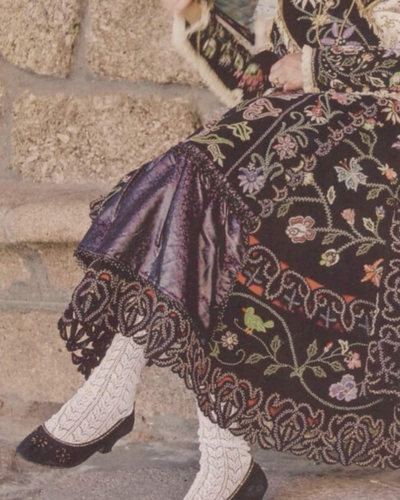 Cartel del espectáculo Nosotras. Vosotras. Ellos. de Las Noches de la Tora con Marta Otazu